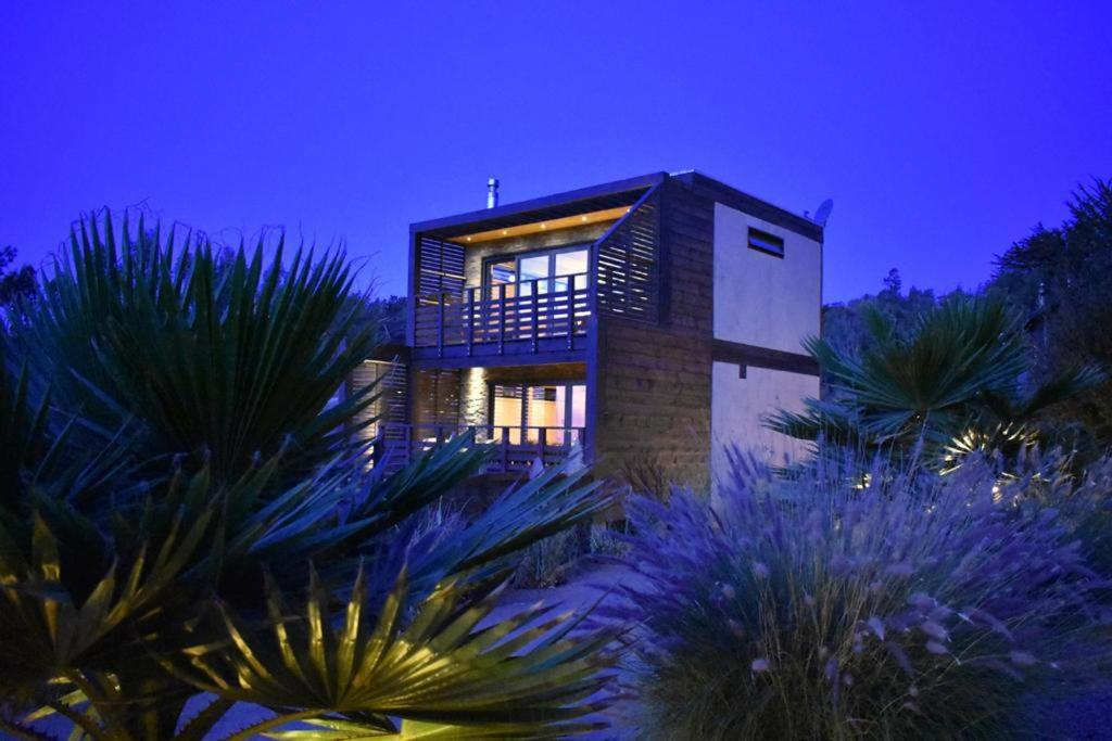 ---- Escapada De Lujo Para Dos ---- Casa Boutique Privada - Vistas Al Oceano - Parrilla Y Fogon En Quincho Privado - Insumos Desayuno - Tu Estadia Incluye Gratis 1 Sesion De Hidromasaje & Cromoterapia Bajo Las Estrellas En Jacuzzi Privado (Adults Onl Pichilemu Extérieur photo