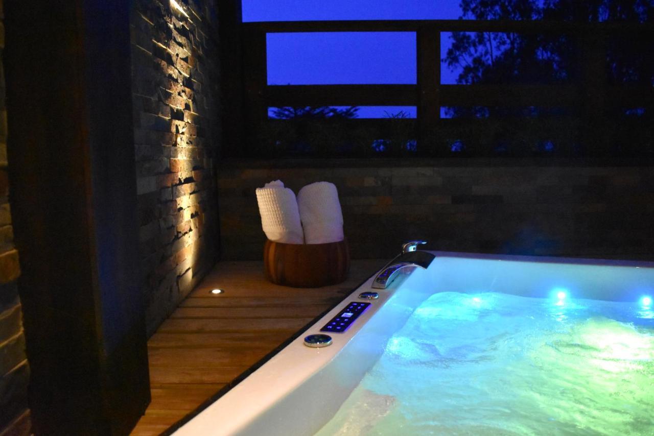 ---- Escapada De Lujo Para Dos ---- Casa Boutique Privada - Vistas Al Oceano - Parrilla Y Fogon En Quincho Privado - Insumos Desayuno - Tu Estadia Incluye Gratis 1 Sesion De Hidromasaje & Cromoterapia Bajo Las Estrellas En Jacuzzi Privado (Adults Onl Pichilemu Extérieur photo